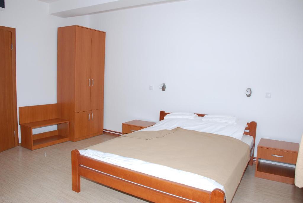 M Garni Hotel Βράνιε Δωμάτιο φωτογραφία