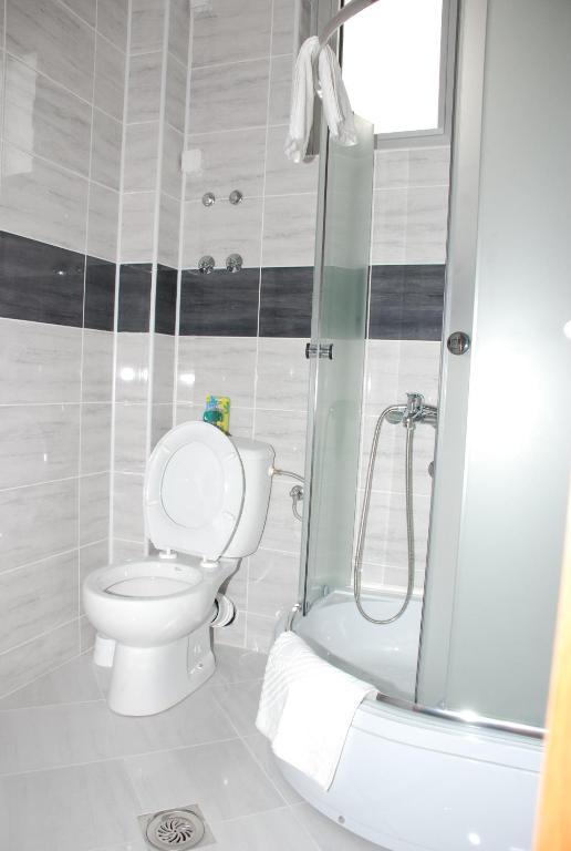 M Garni Hotel Βράνιε Δωμάτιο φωτογραφία